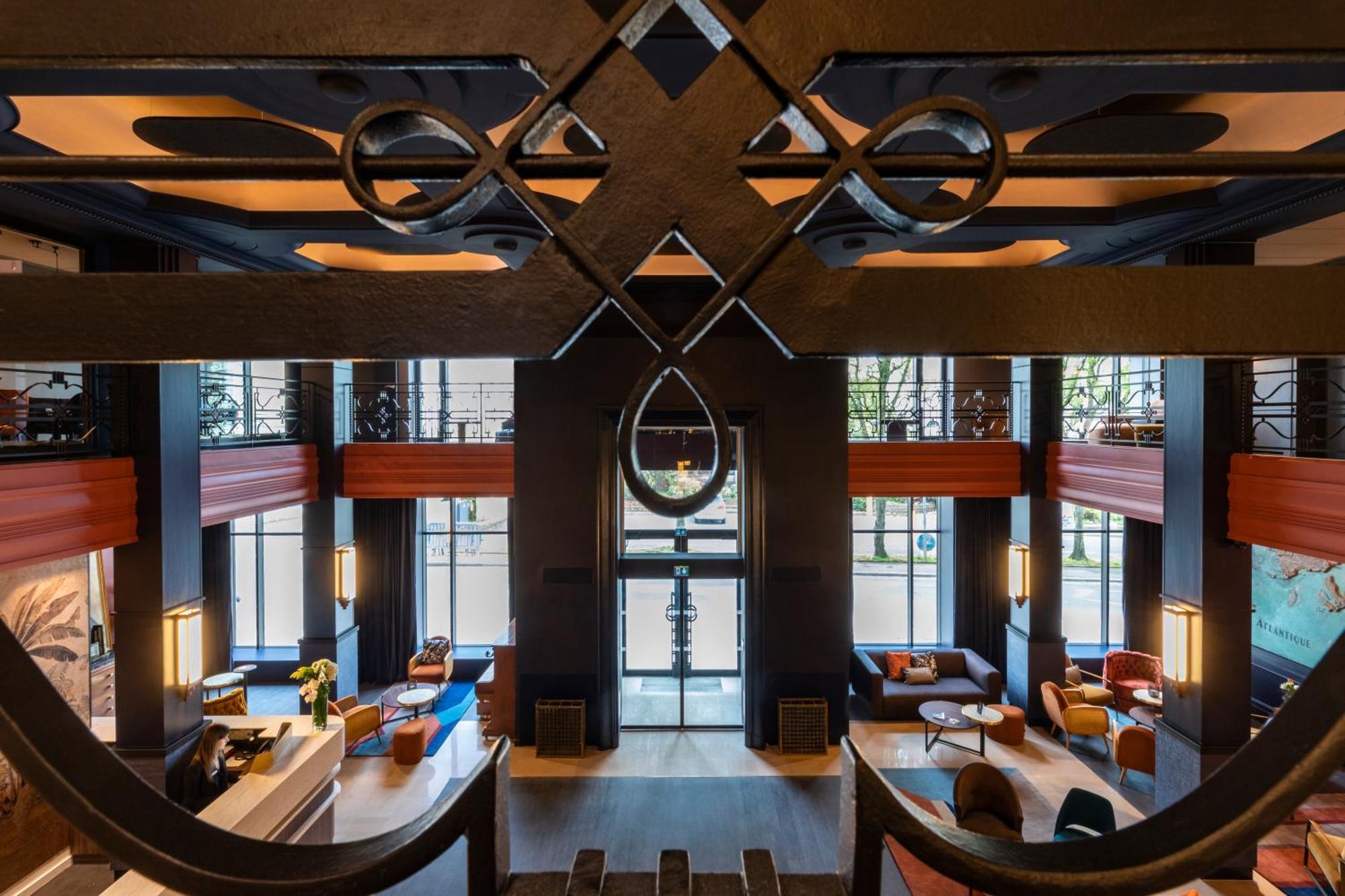 Le Continental Hotel