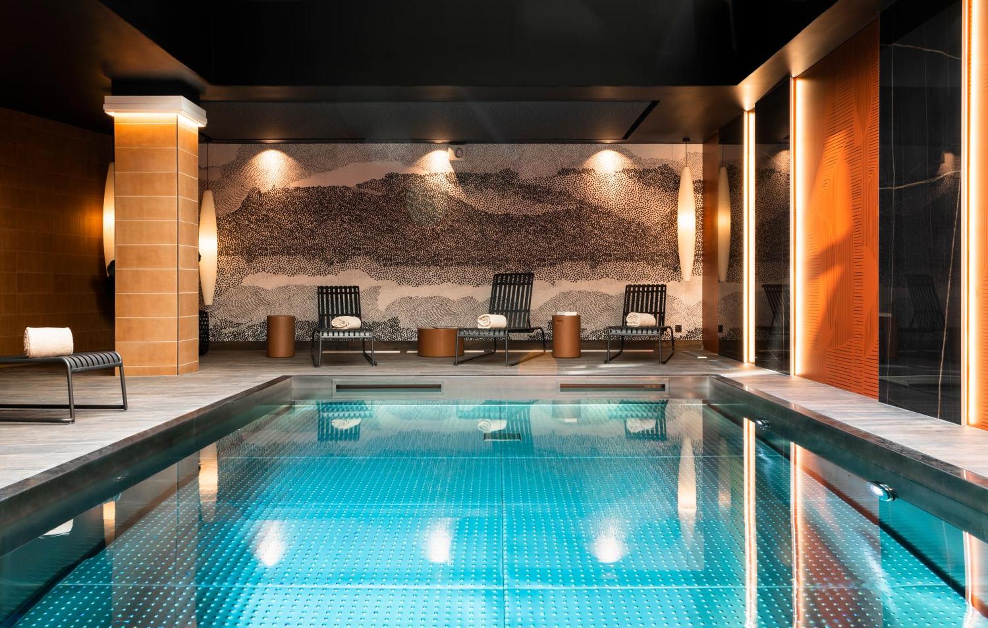 Le Continental Hotel 4*